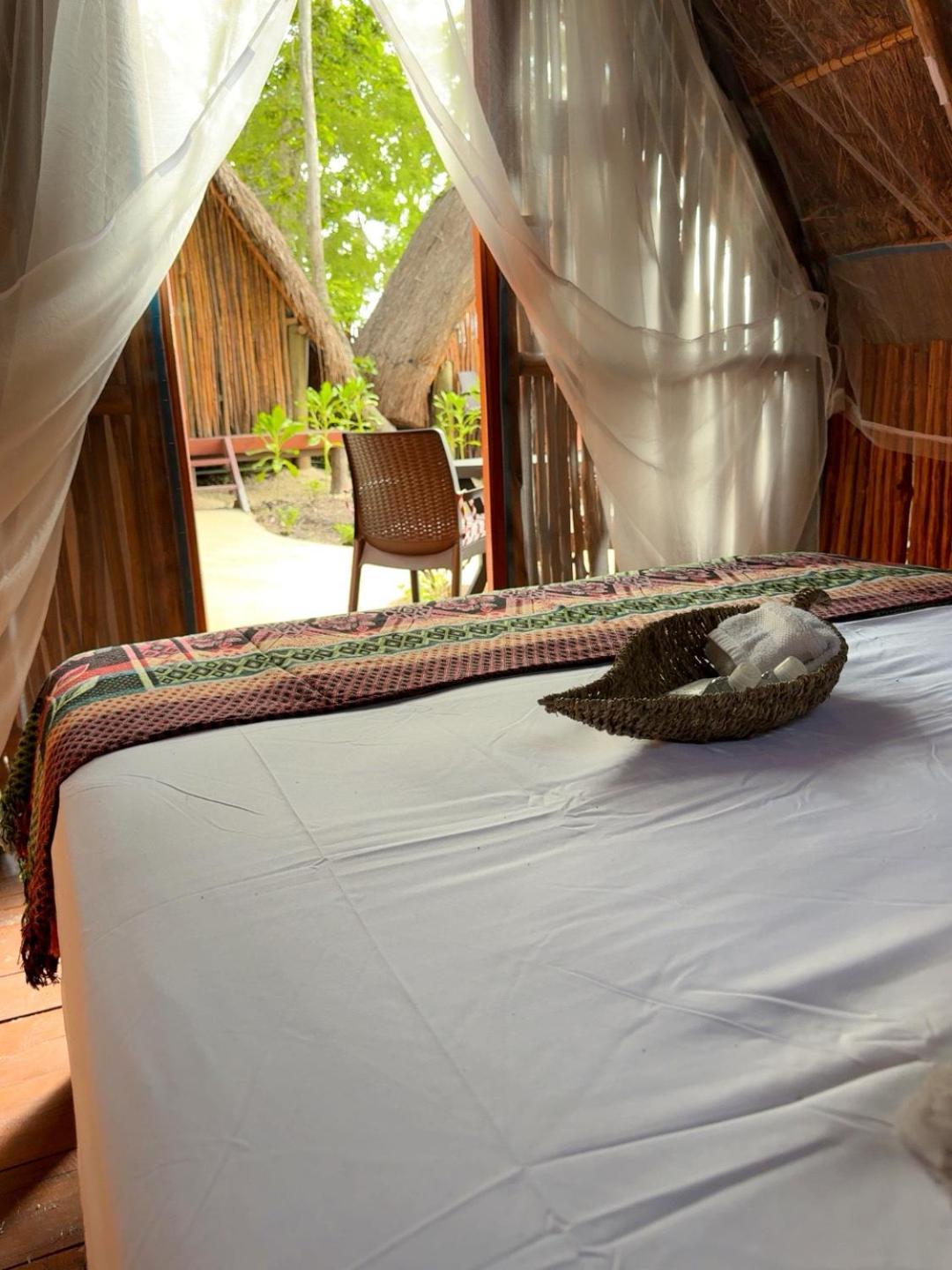 Hotel & Eco Cabanas Azul Maria Bacalar Exterior photo